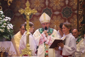 biskup robert chrząszcz